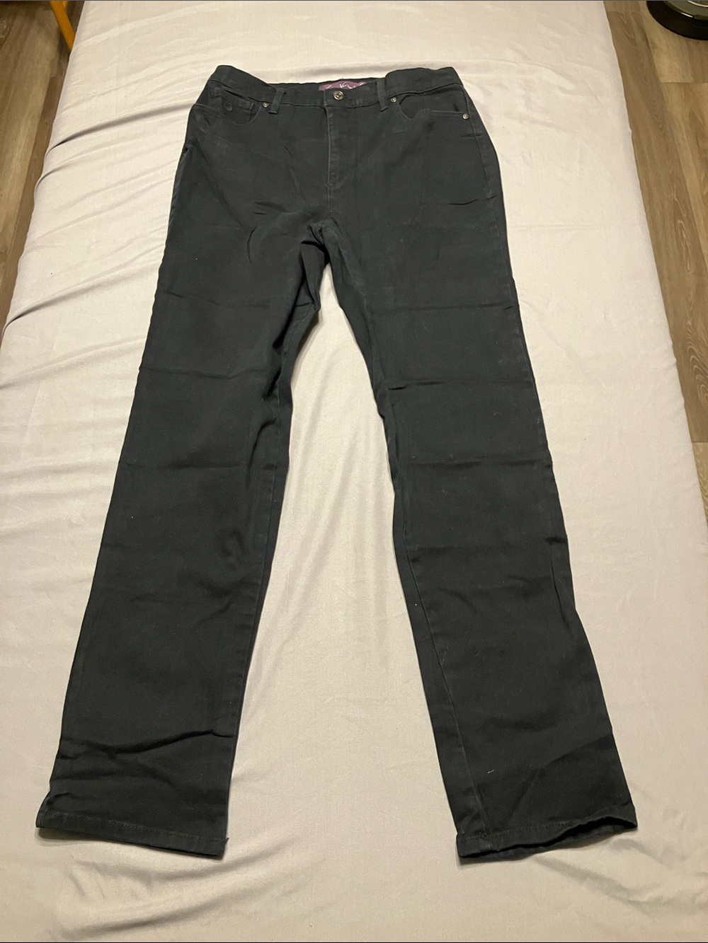 Gloria Vanderbilt Black Straight-Leg Pants with Purple Brand Tag